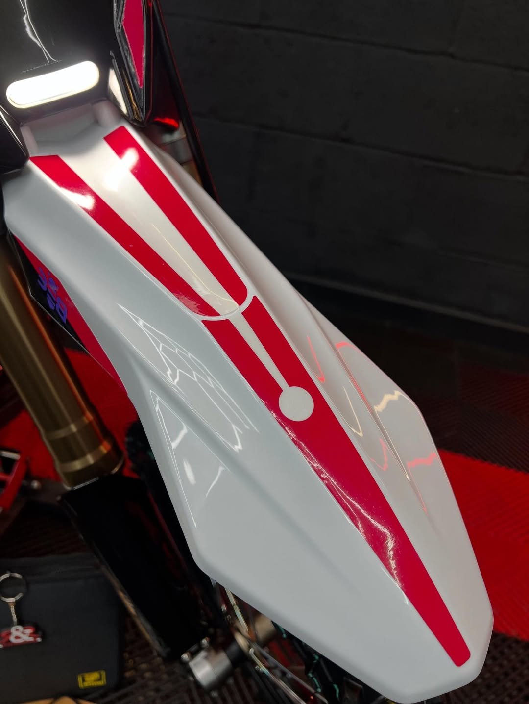 SUR RON HYPER BEE 🐝 2025 – Image 12